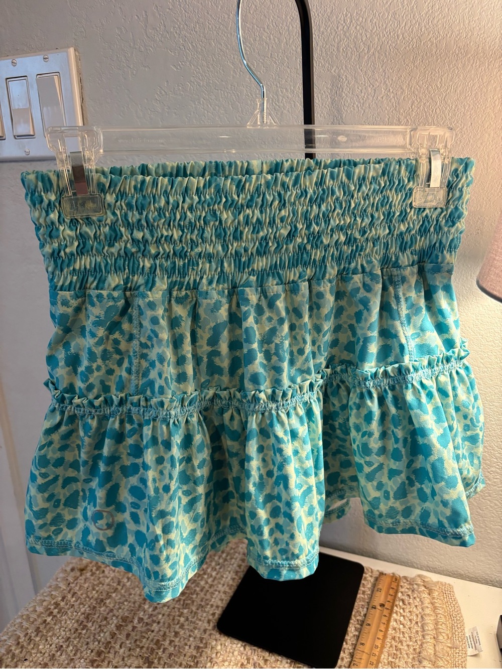 The Bubble Lifestyle Blue Animal Print Ruffle Athletic Skort